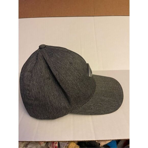 OAKLEY Mens Flexfit Hat S/M Baseball Cap Gray/Grey Logo Spellout - Picture 6 of 7
